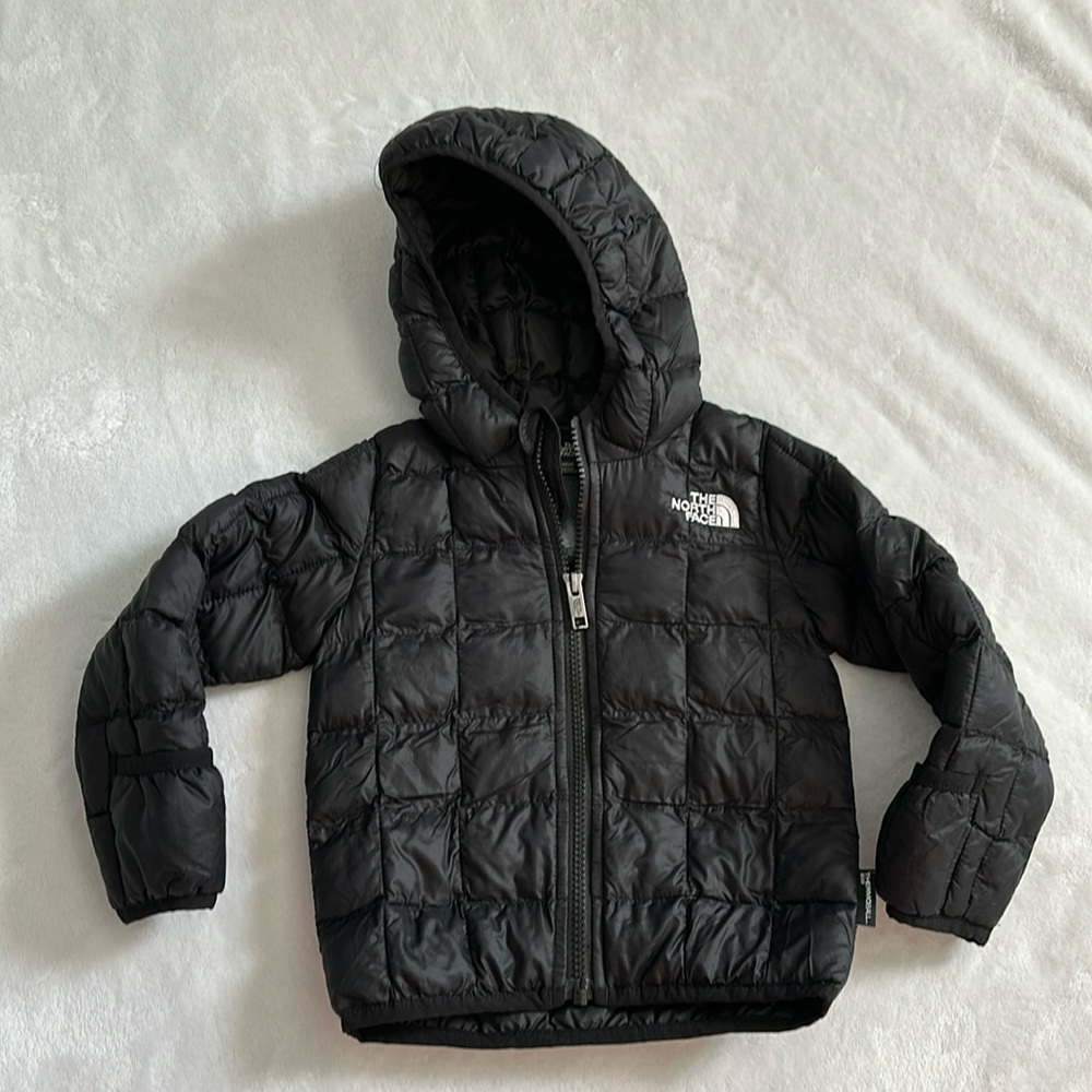 NWOT North Face Thermoball Infant Jacket size 12-18M